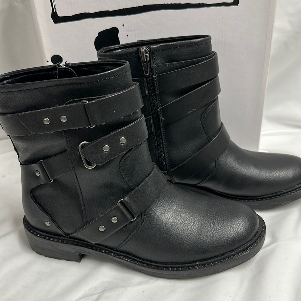 Dolce Vita Women’s Fayrah Boots Black Stella Size 7.5 New In Box